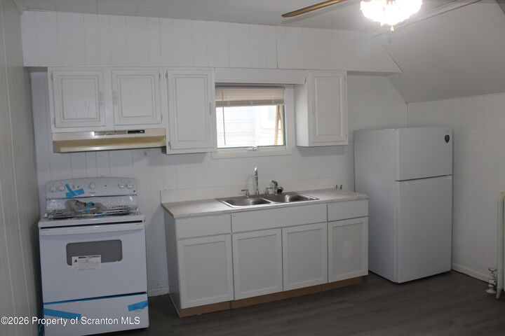 Property Photo:  220 Colfax Avenue 2  PA 18510 