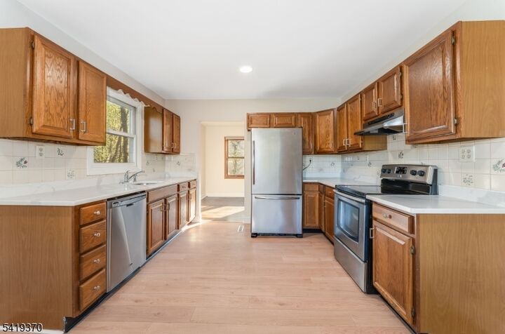 Property Photo:  10 Glenn Ave  NJ 08826 