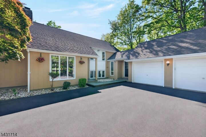 Property Photo:  1530 Mountain Top Rd  NJ 08807 