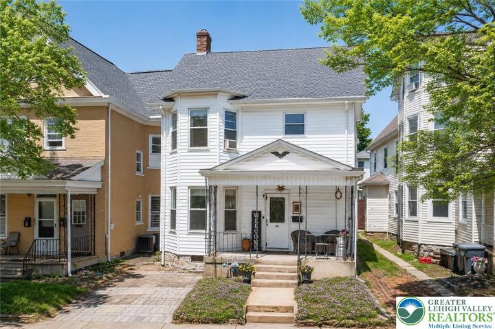 Property Photo:  205 E Goepp Street  PA 18018 