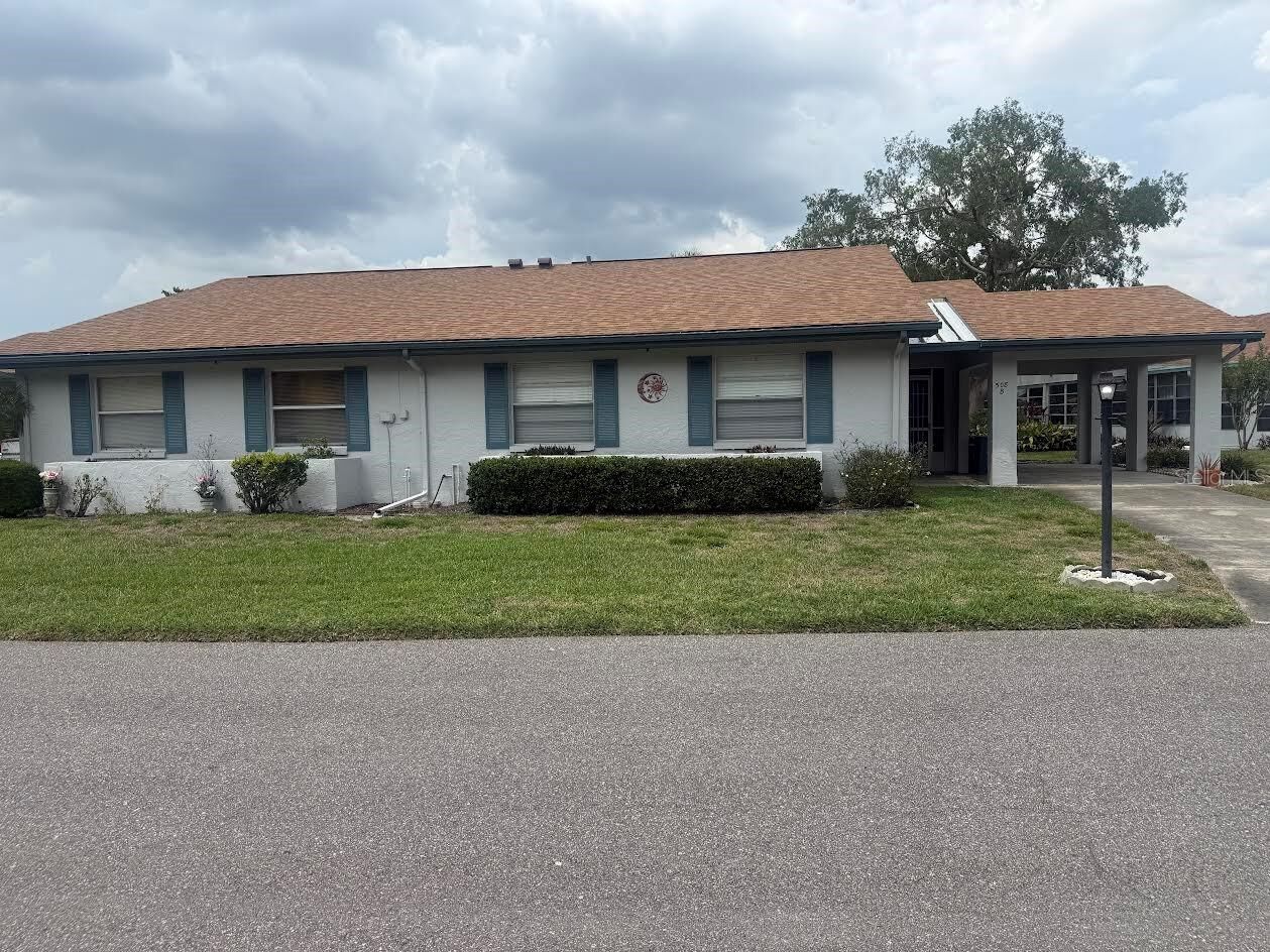 Property Photo:  508 Foxglove Circle B  FL 33573 