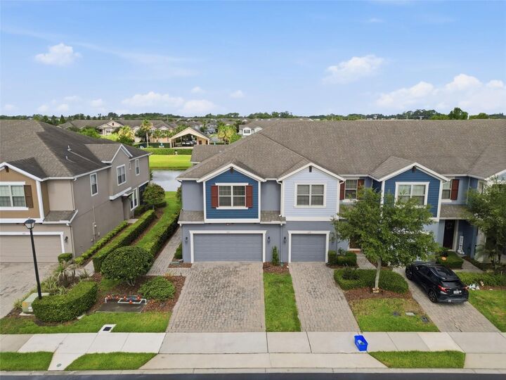 Property Photo: 475 Merry Brook Circle FL 32771