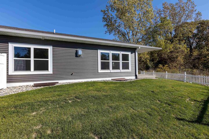 Property Photo:  7615 Cole Lane  MI 48642 
