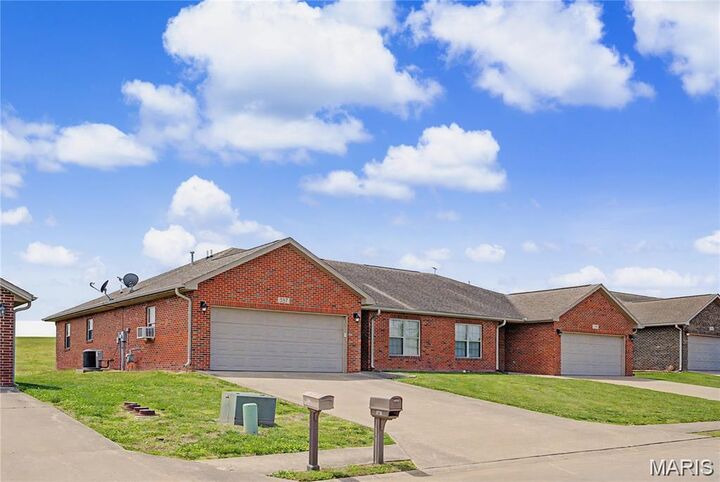 Property Photo:  387/389 W Deerwood Drive  MO 63755 