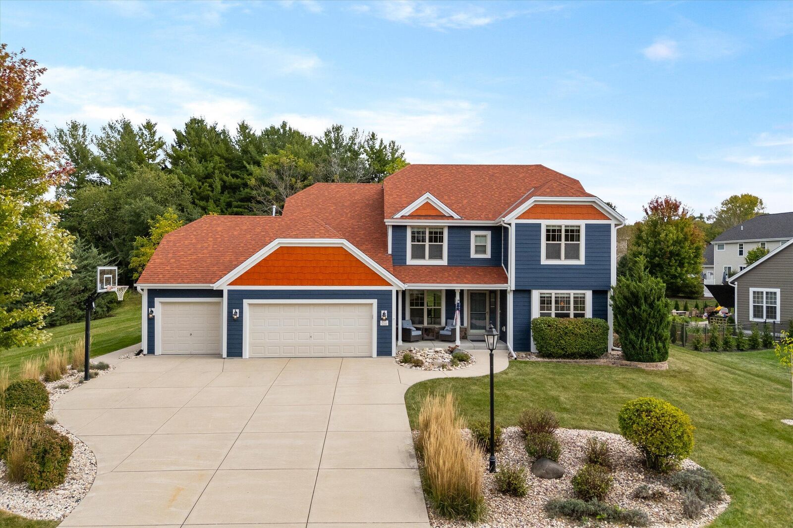 Property Photo:  W273n2420 Arlington Ct  WI 53072 