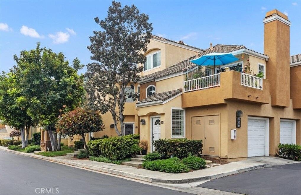 Property Photo:  66 Sandcastle  CA 92656 