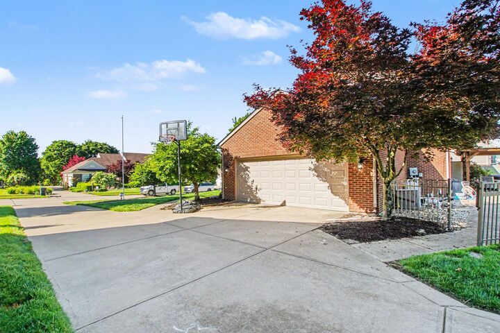 Property Photo: 1612 Creekview Drive KY 41042