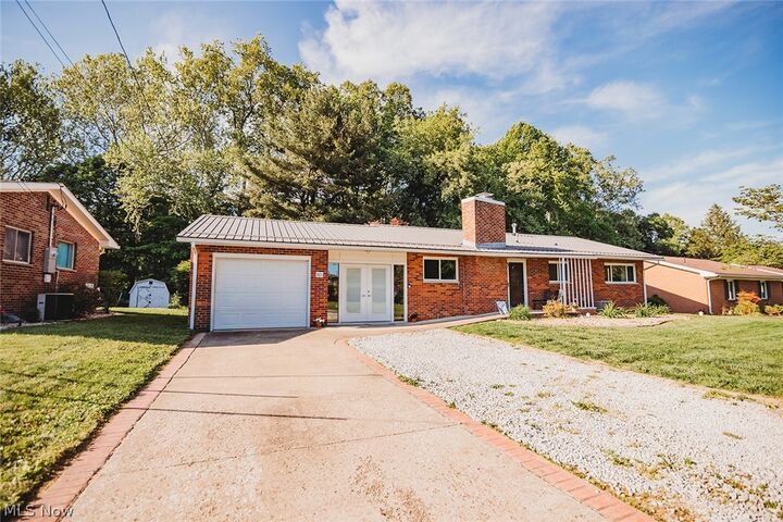 Property Photo:  301 Bohl Drive  OH 45750 