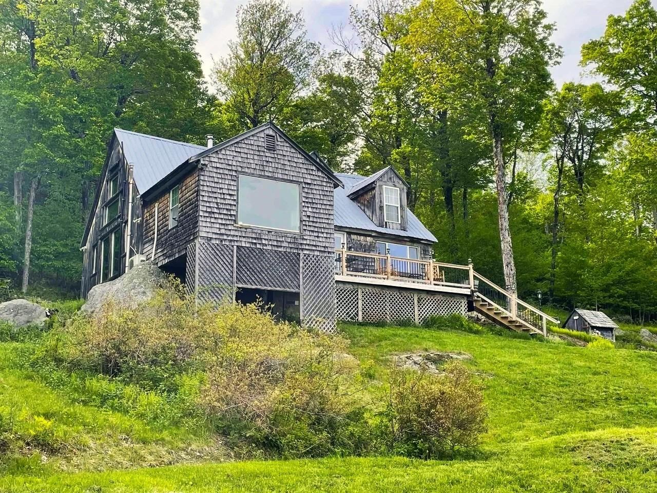 Property Photo:  104 Johnny Cake Hill Lane  VT 05350 