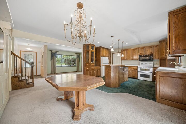 Property Photo:  502 Columbus Avenue S  MN 56071 