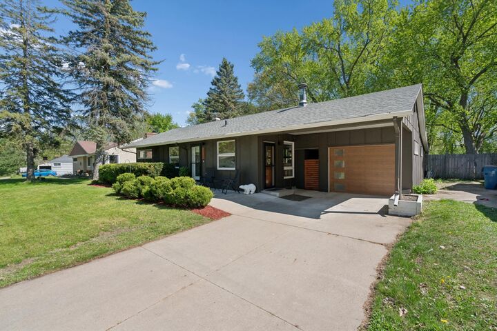 Property Photo:  2476 Gisella Boulevard  MN 55110 