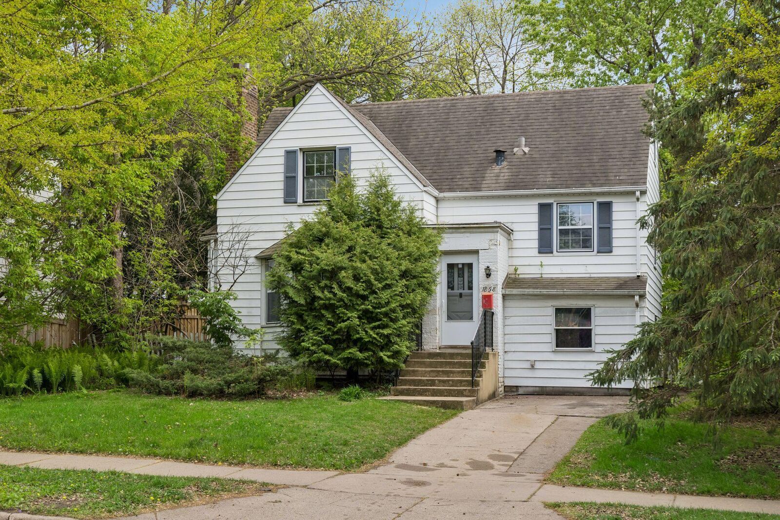 Property Photo:  1858 Bayard Avenue  MN 55116 