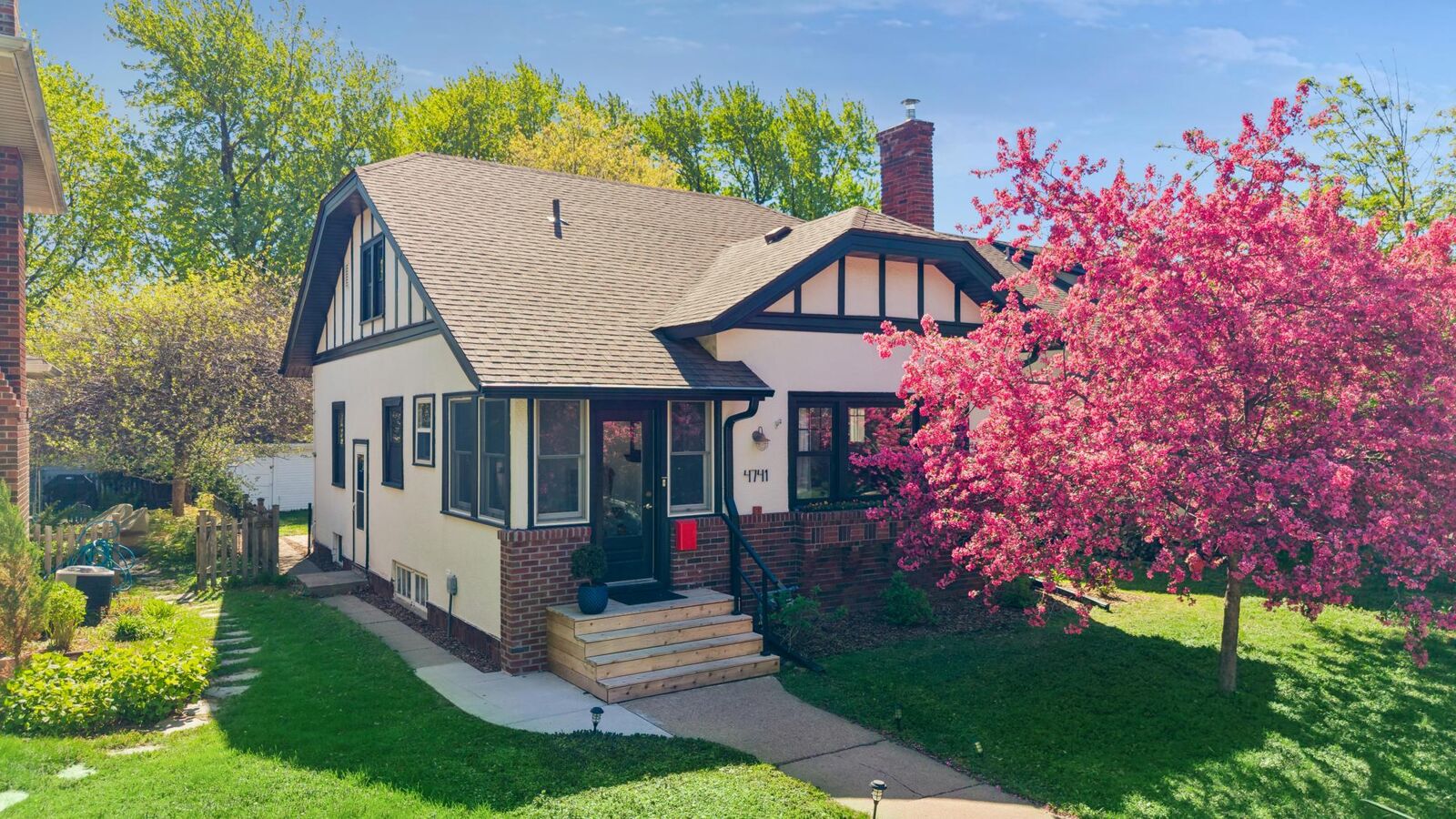Property Photo:  4741 Ewing Avenue S  MN 55410 