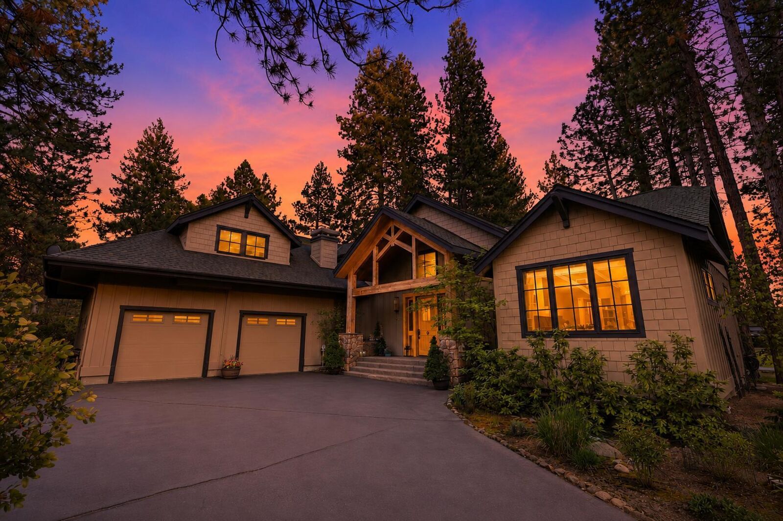 Property Photo:  18829 Peony Place  OR 97702 