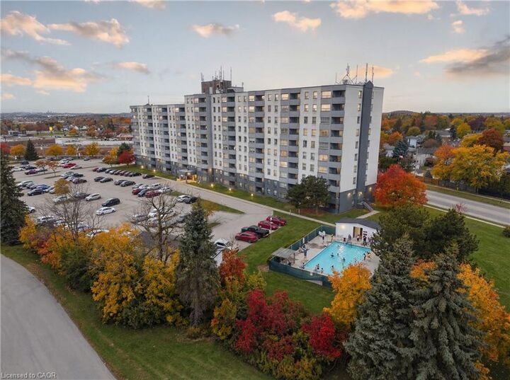 Property Photo:  200 Jamieson Parkway 1004  ON N3C 4B5 