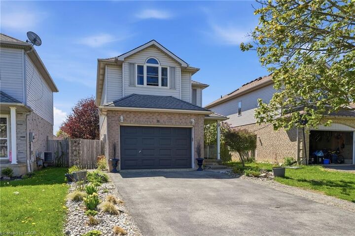 Property Photo:  31 Tulip Drive  ON N4G 5S5 