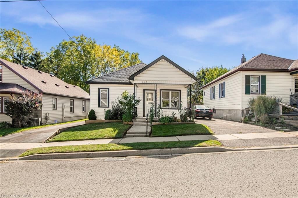 Property Photo:  236 Grove Street  ON N3Y 1K9 