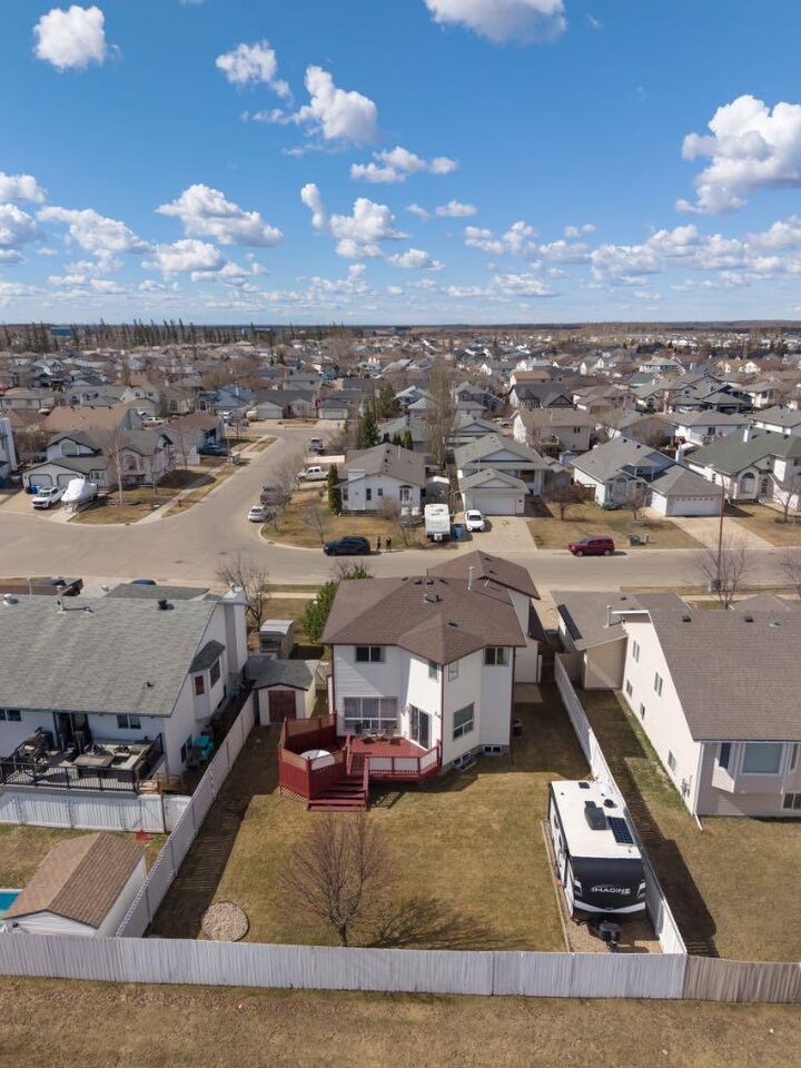 Property Photo:  265 Boisvert Place  AB T9K 1T2 