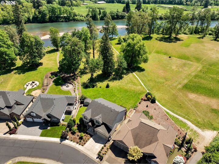 Property Photo:  182 Misty Ct  WA 98674 