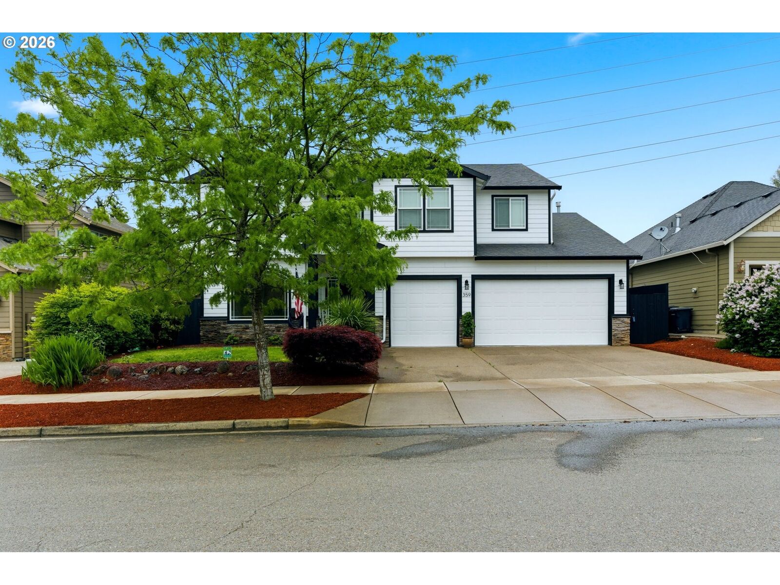 Property Photo:  359 NW Eagle Feather St  OR 97304 