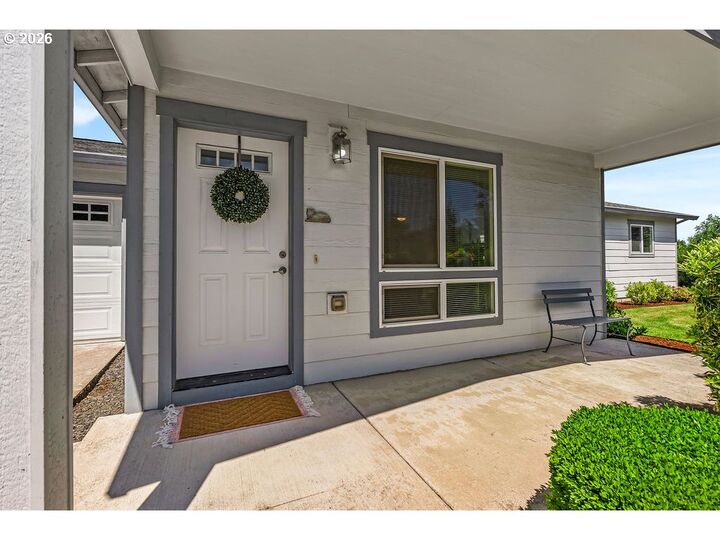 Property Photo:  2959 Breanna St  OR 97116 
