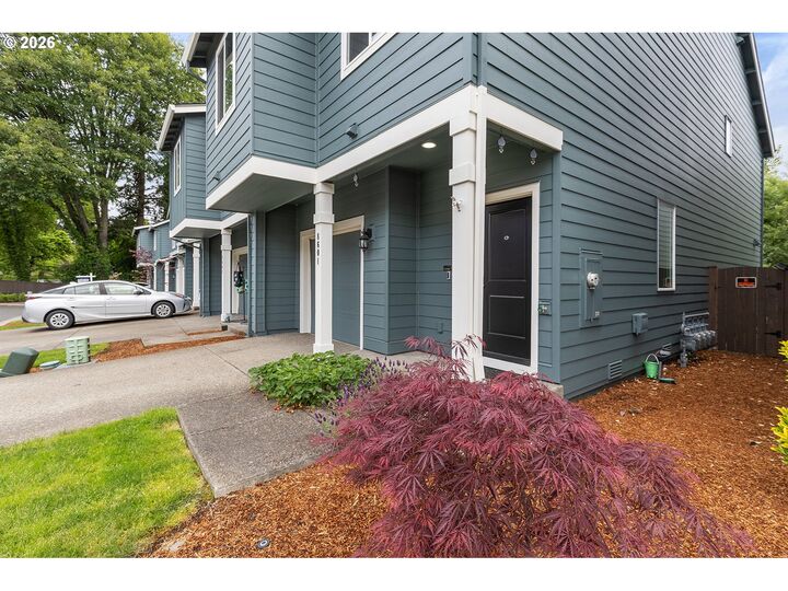 Property Photo:  8601 NE 14th Ave  WA 98665 