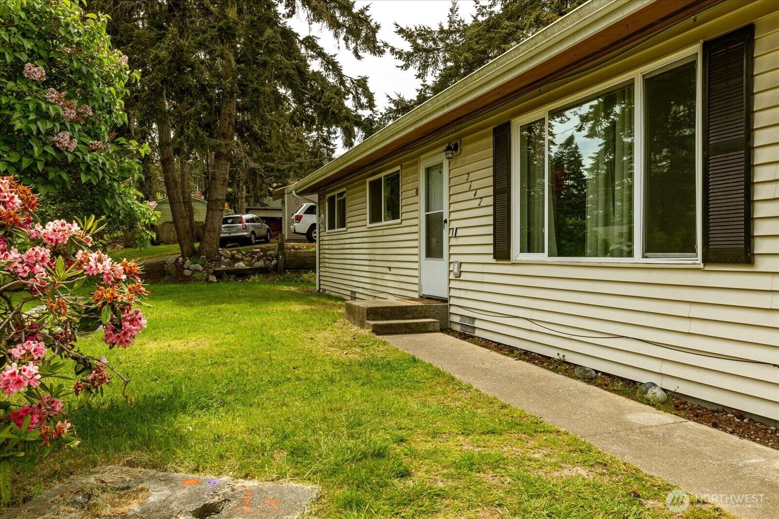 Property Photo:  2642  Olympic Drive  WA 98277 