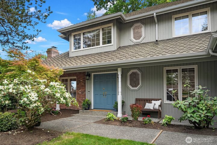 Property Photo: 20141 NE 42nd Street WA 98074