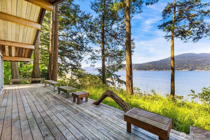 Property Photo: 48 Eliza Island WA 98226