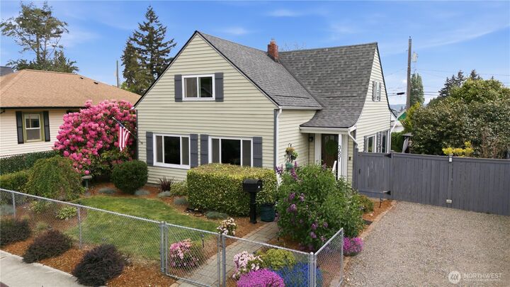 Property Photo:  3631 E I Street  WA 98404 