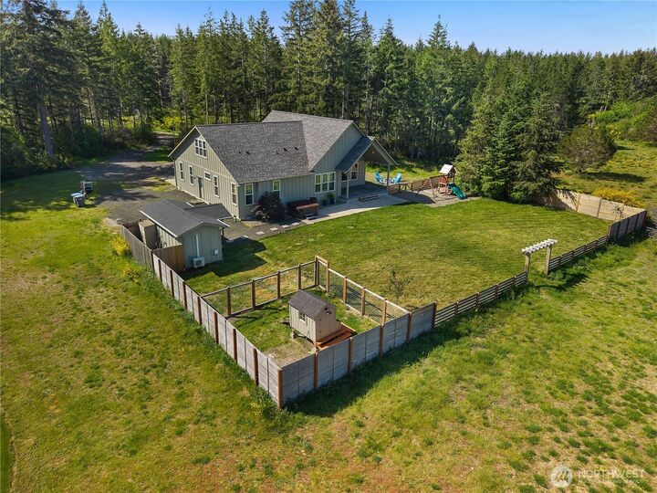 Property Photo:  120 E Timber Ridge  WA 98584 