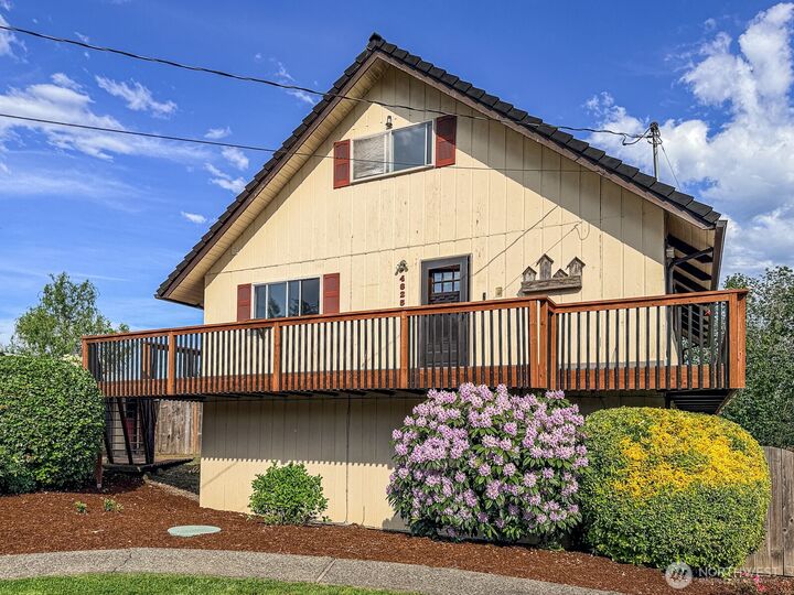 Property Photo:  4625  124th Avenue Ct E  WA 98372 