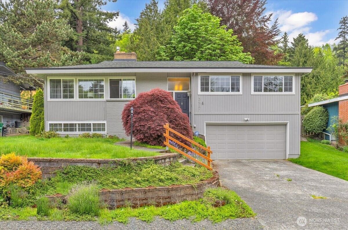Property Photo: 3417 77th Avenue SE WA 98040