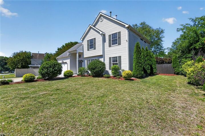 Property Photo: 113 Ashford Dr VA 23434
