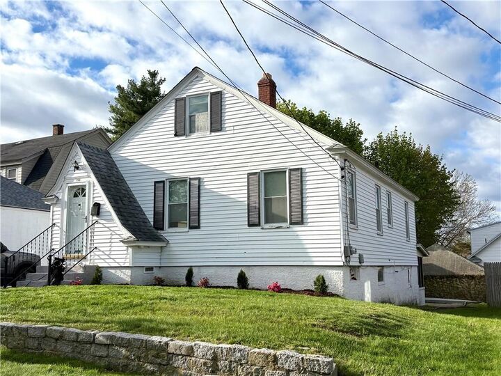 Property Photo:  190 Wardlaw Avenue  RI 02908 