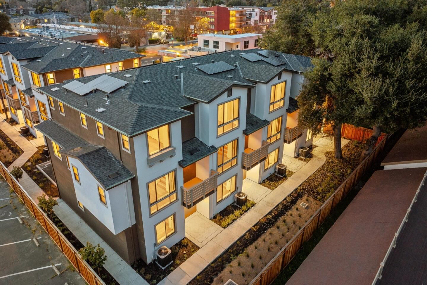 Property Photo:  947 Woodside Road  CA 94061 