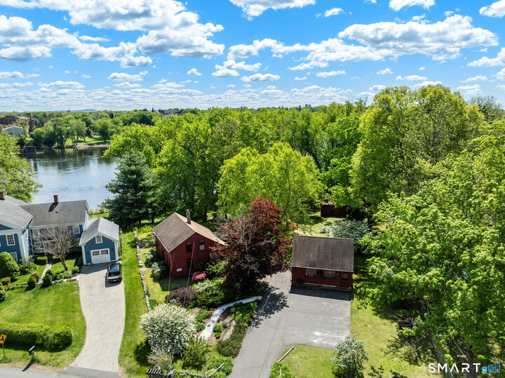 Property Photo: 921 Thompsonville Road CT 06078
