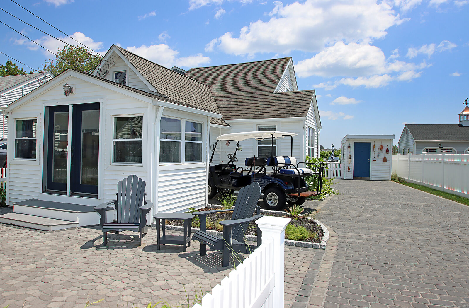 Property Photo:  96 Chalker Beach Road  CT 06475 