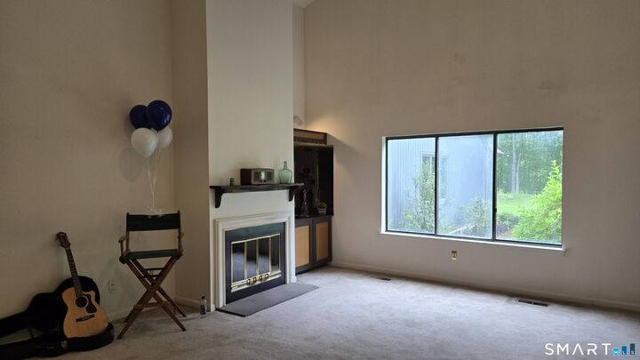 Property Photo:  18 Hearthstone Drive 18  CT 06804 