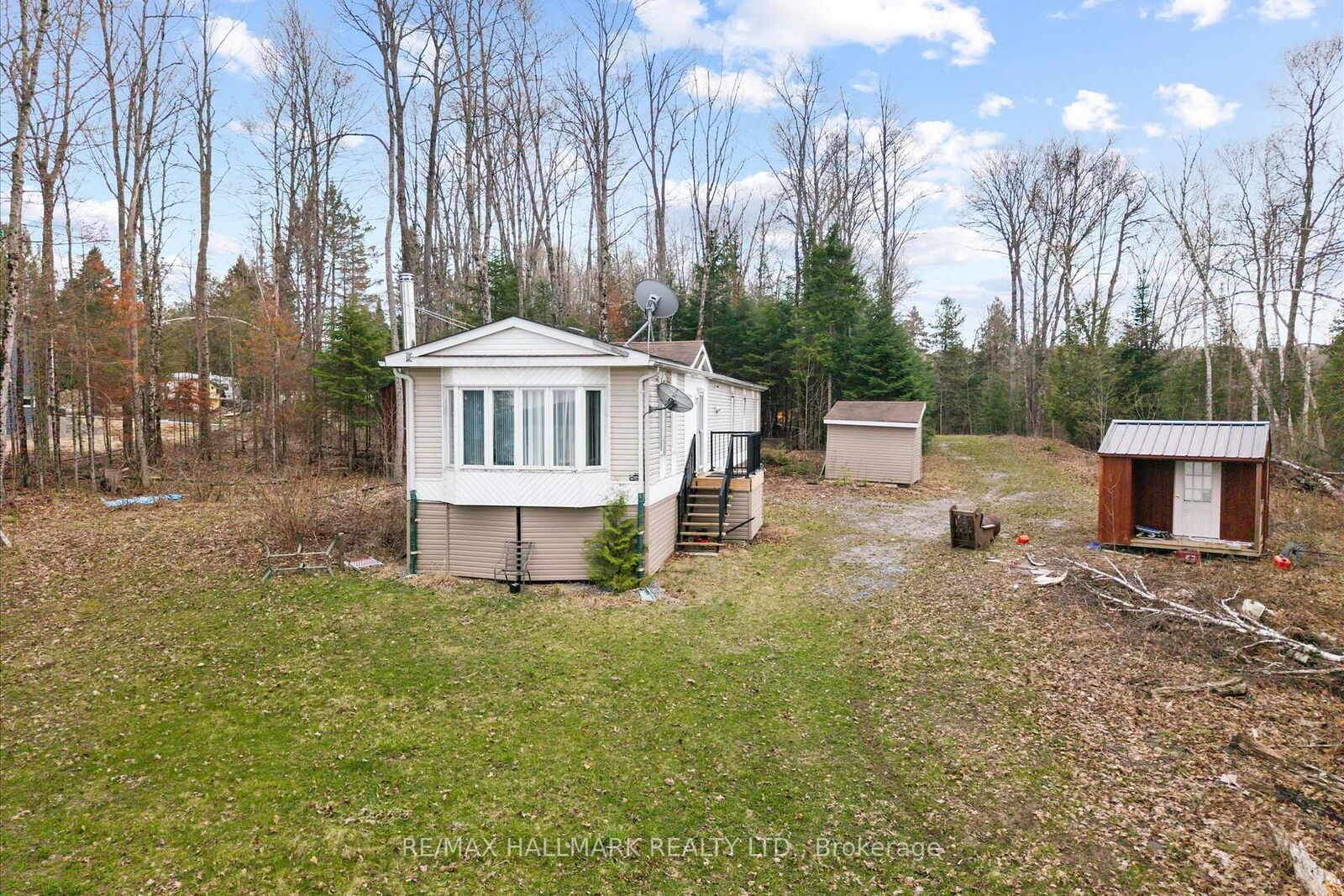 Property Photo: 2000 County Road 620 Drive ON K0L 1A0