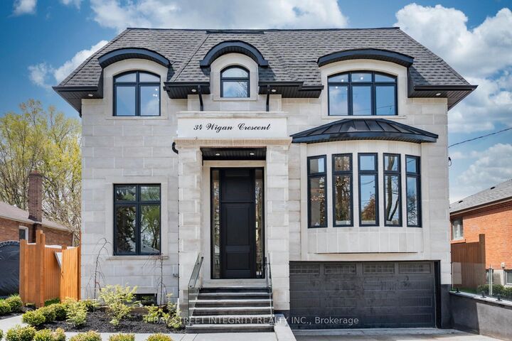 34 Wigan Crescent — photo 1