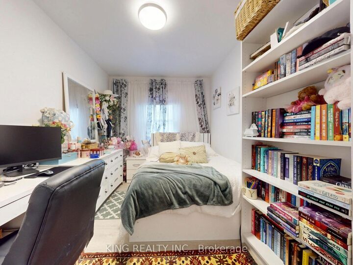 Property Photo: 1156 Homewood Drive ON L7P 2M2