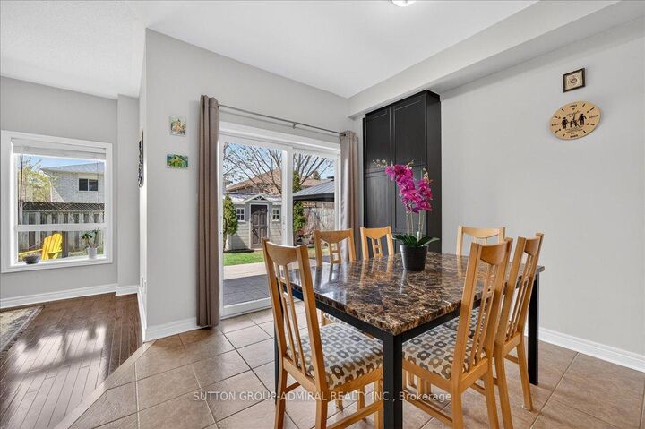 Property Photo: 6 White Crescent ON L4N 7M1