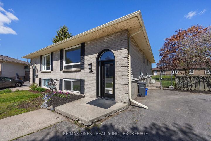 Property Photo: 882 Beaconhill Court ON K7P 2A9