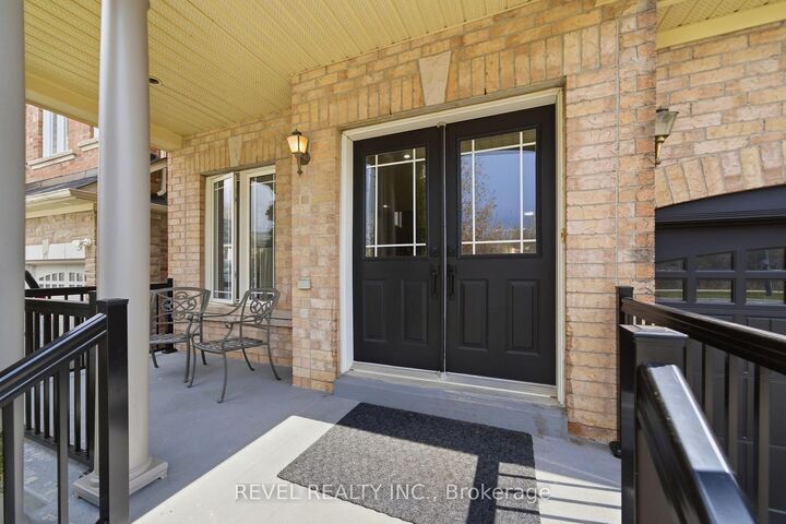Property Photo: 131 Rushworth Drive ON L1S 2A3