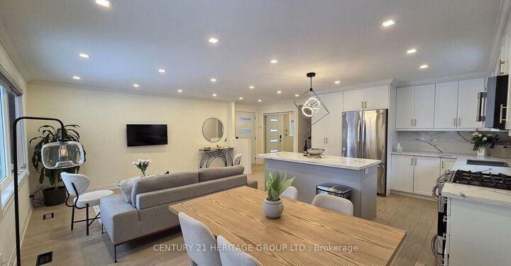Photo de la propriété: 333 Paliser Crescent S ON L4C 1R9