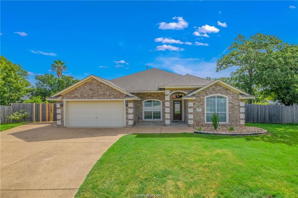Property Photo:  1114 Pamplin Court  TX 77845 