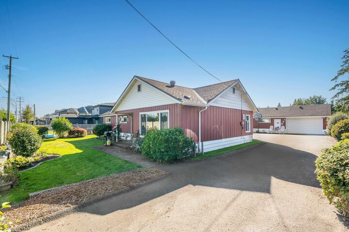 6282 175B Street — photo 1