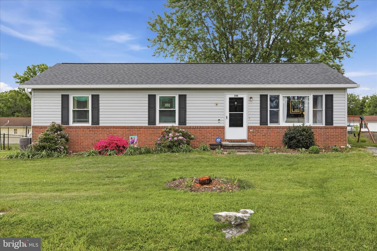 Property Photo:  106 Lakeview Court  VA 22655 