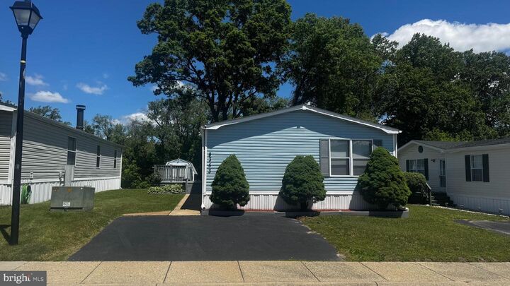 Property Photo:  8353 Ashwood Rd 8353  MD 20794 